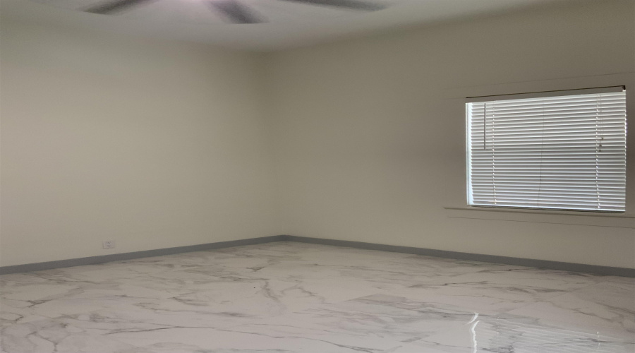 919 Willow St, Laredo, Texas 78040, 3 Bedrooms Bedrooms, 7 Rooms Rooms,2 BathroomsBathrooms,Residential,For Sale,919 Willow St,20262105