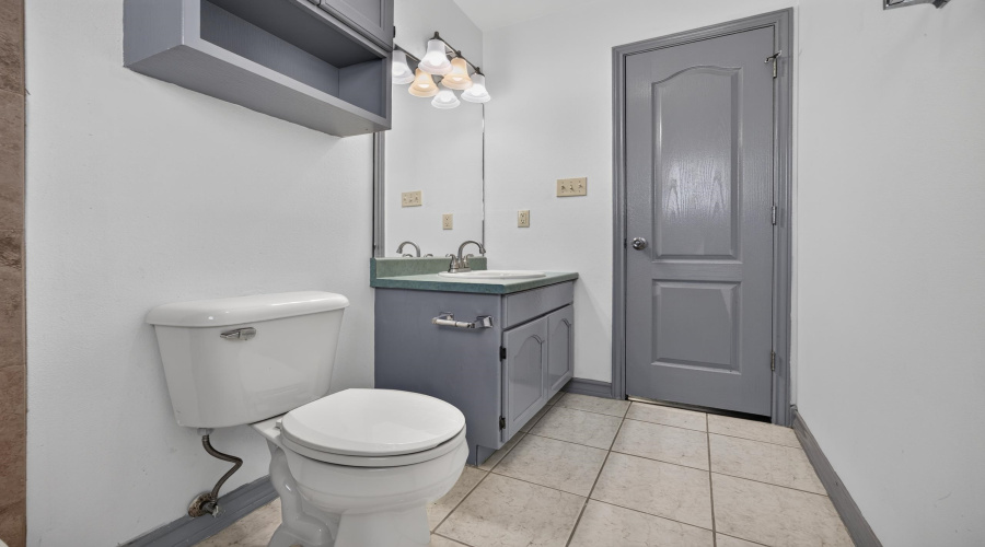 627 Anfield Lp, Laredo, Texas 78045, 3 Bedrooms Bedrooms, 5 Rooms Rooms,2 BathroomsBathrooms,Residential,For Sale,627 Anfield Lp,20263469