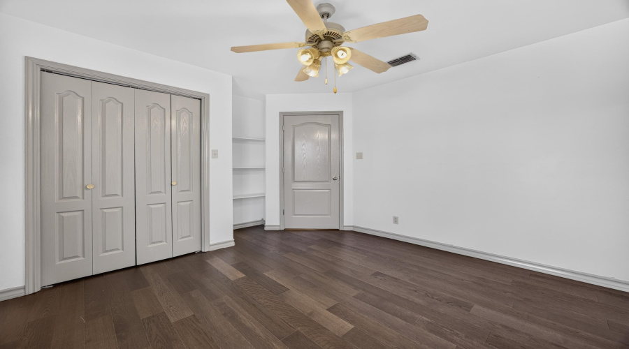 627 Anfield Lp, Laredo, Texas 78045, 3 Bedrooms Bedrooms, 5 Rooms Rooms,2 BathroomsBathrooms,Residential,For Sale,627 Anfield Lp,20263469