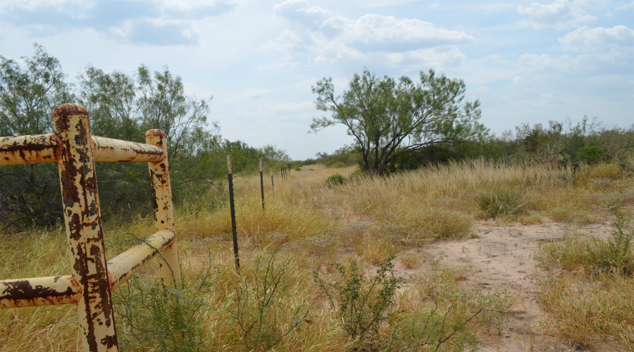 10 Acres U.S. Hwy 359, Laredo, Texas 78043, ,Land,For Sale,10 Acres U.S. Hwy 359,20263481