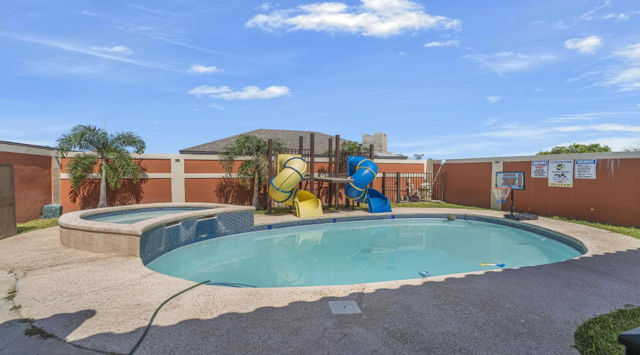 5205 Frijolillo Dr, LAREDO, Texas 78046-8136, ,Residential,For Sale,5205 Frijolillo Dr,20263477