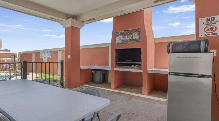5205 Frijolillo Dr, LAREDO, Texas 78046-8136, ,Residential,For Sale,5205 Frijolillo Dr,20263477