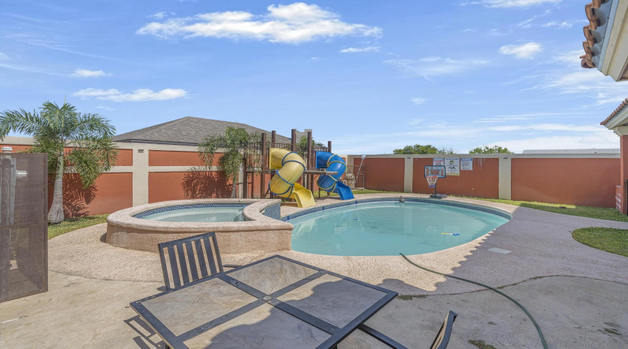 5205 Frijolillo Dr, LAREDO, Texas 78046-8136, ,Residential,For Sale,5205 Frijolillo Dr,20263477