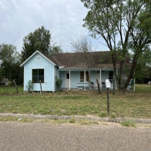 409 E Kohler, Hebbronville, Texas 78361, 3 Bedrooms Bedrooms, 6 Rooms Rooms,1 BathroomBathrooms,Residential,For Sale,409 E Kohler,20263482