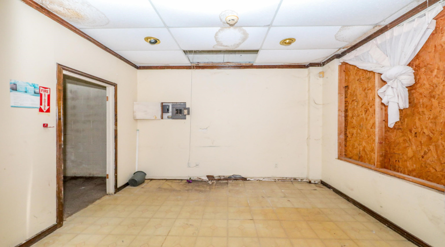 900 Lincoln St, Laredo, Texas 78040, 1 Room Rooms,1 BathroomBathrooms,Commercial retail/office,For Rent,900 Lincoln St,20263473