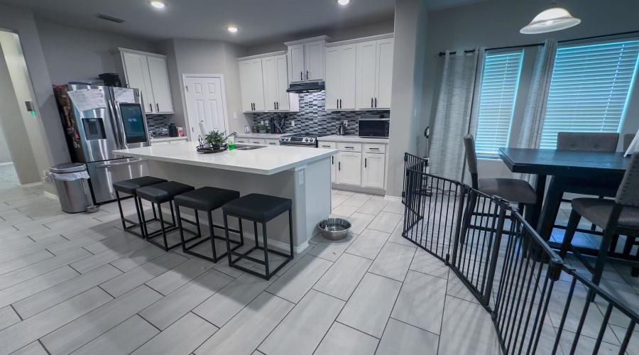 1007 Kus Dr., Laredo, Texas 78045, 4 Bedrooms Bedrooms, 7 Rooms Rooms,2 BathroomsBathrooms,Residential,For Sale,1007 Kus Dr.,20263485