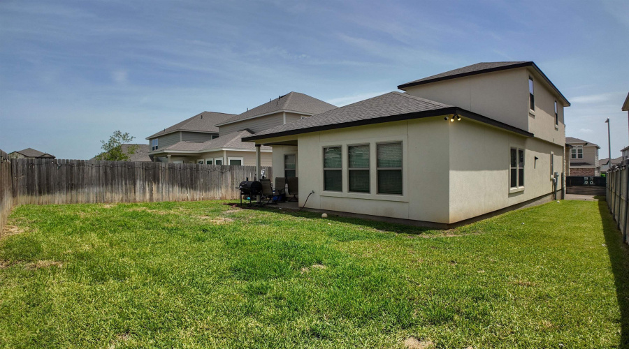 1007 Kus Dr., Laredo, Texas 78045, 4 Bedrooms Bedrooms, 7 Rooms Rooms,2 BathroomsBathrooms,Residential,For Sale,1007 Kus Dr.,20263485