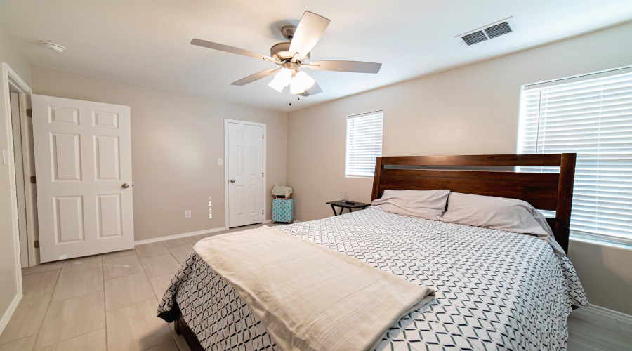 1007 Kus Dr., Laredo, Texas 78045, 4 Bedrooms Bedrooms, 7 Rooms Rooms,2 BathroomsBathrooms,Residential,For Rent,1007 Kus Dr.,20263486