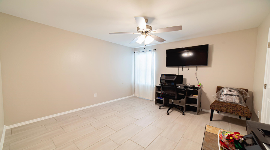 1007 Kus Dr., Laredo, Texas 78045, 4 Bedrooms Bedrooms, 7 Rooms Rooms,2 BathroomsBathrooms,Residential,For Rent,1007 Kus Dr.,20263486
