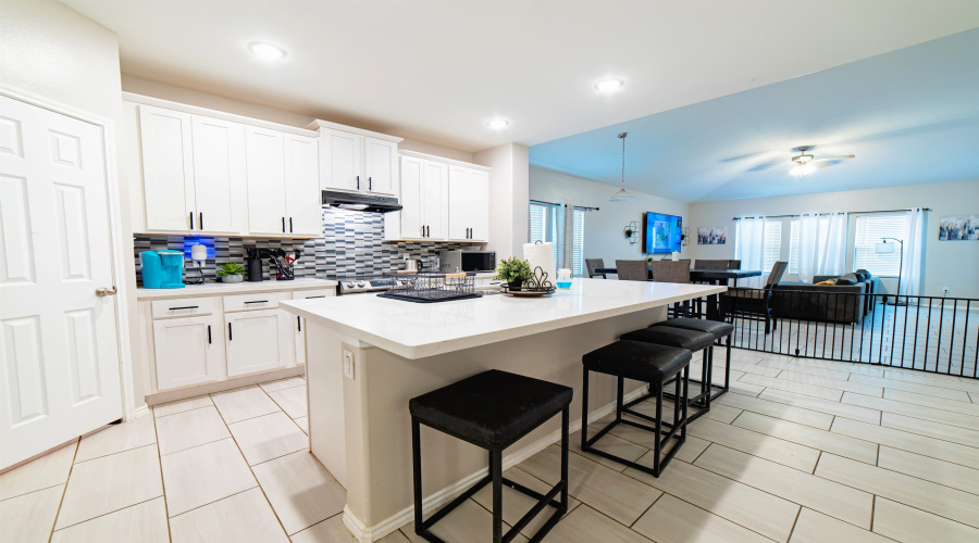 1007 Kus Dr., Laredo, Texas 78045, 4 Bedrooms Bedrooms, 7 Rooms Rooms,2 BathroomsBathrooms,Residential,For Rent,1007 Kus Dr.,20263486
