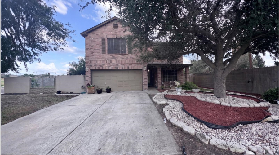 3119 Moondance Ct, Laredo, Texas 78045, 4 Bedrooms Bedrooms, 5 Rooms Rooms,2 BathroomsBathrooms,Residential,For Sale,3119 Moondance Ct,20263488