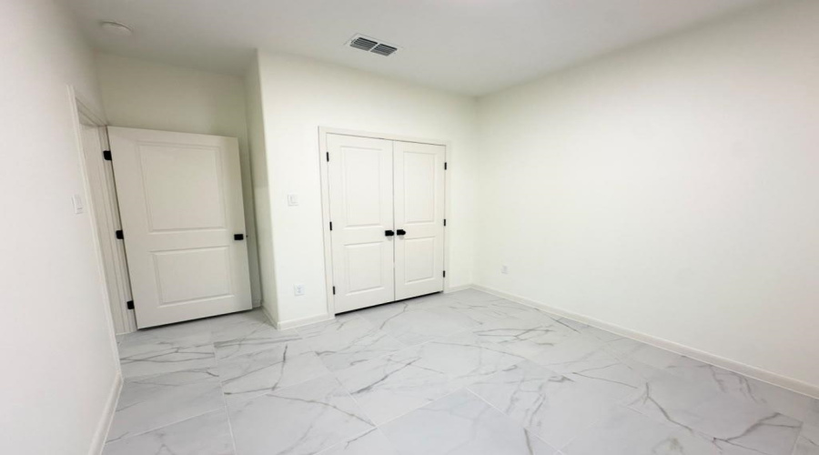 1634 Secretaria Ln., Laredo, Texas 78046, 3 Bedrooms Bedrooms, 5 Rooms Rooms,2 BathroomsBathrooms,Residential,For Sale,1634 Secretaria Ln.,20263489