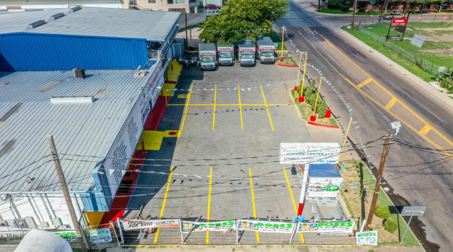 1613 Calle Del Norte, Laredo, Texas 78041-5933, 1 Room Rooms,4 BathroomsBathrooms,Commercial retail/office,For Sale,1613 Calle Del Norte,20263495