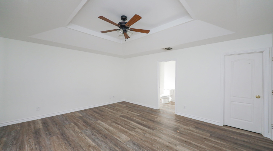 752 Buffalo Ct, LAREDO, Texas 78045, 3 Bedrooms Bedrooms, 5 Rooms Rooms,2 BathroomsBathrooms,Residential,For Sale,752 Buffalo Ct,20263491