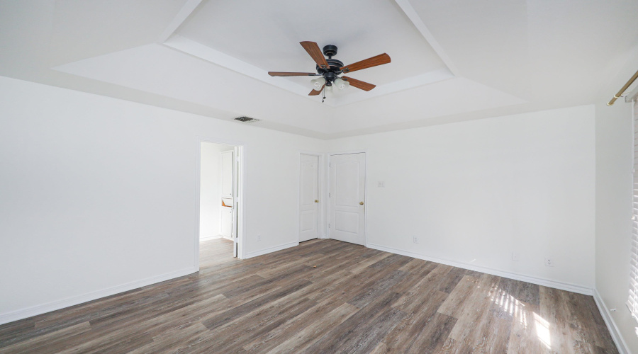 752 Buffalo Ct, LAREDO, Texas 78045, 3 Bedrooms Bedrooms, 5 Rooms Rooms,2 BathroomsBathrooms,Residential,For Sale,752 Buffalo Ct,20263491