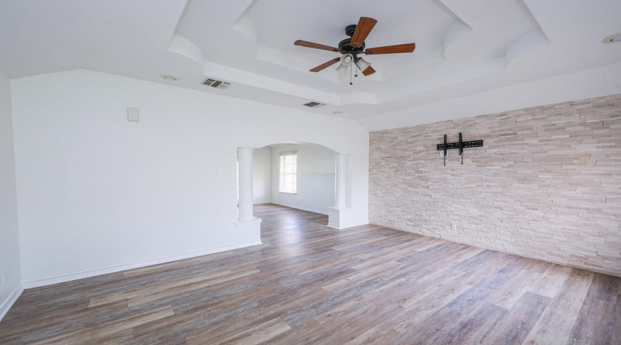 752 Buffalo Ct, LAREDO, Texas 78045, 3 Bedrooms Bedrooms, 5 Rooms Rooms,2 BathroomsBathrooms,Residential,For Sale,752 Buffalo Ct,20263491