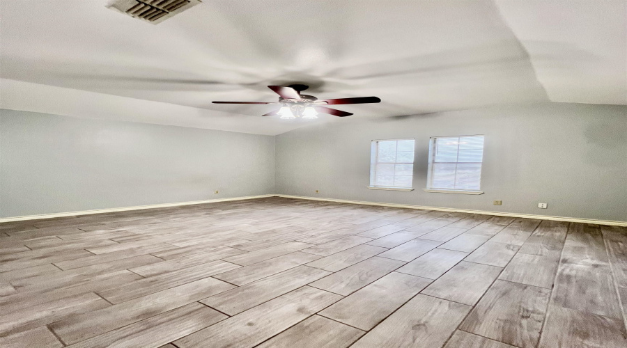 207 Martingale Ln, Laredo, Texas 78041, 3 Bedrooms Bedrooms, 5 Rooms Rooms,3 BathroomsBathrooms,Residential,For Rent,207 Martingale Ln,20263493