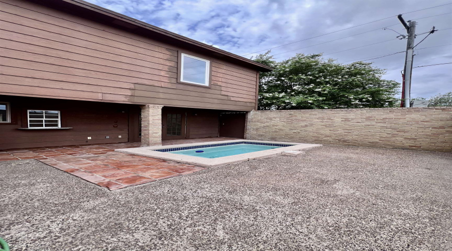 207 Martingale Ln, Laredo, Texas 78041, 3 Bedrooms Bedrooms, 5 Rooms Rooms,3 BathroomsBathrooms,Residential,For Rent,207 Martingale Ln,20263493