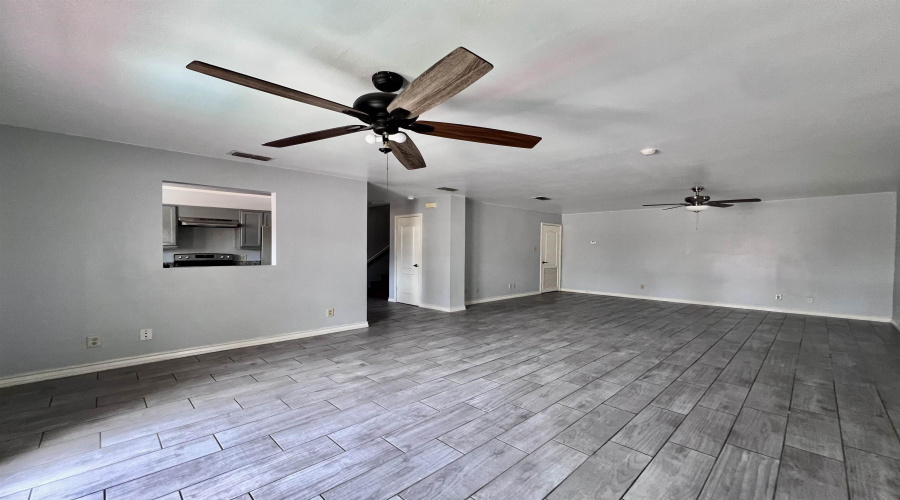 207 Martingale Ln, Laredo, Texas 78041, 3 Bedrooms Bedrooms, 5 Rooms Rooms,3 BathroomsBathrooms,Residential,For Rent,207 Martingale Ln,20263493