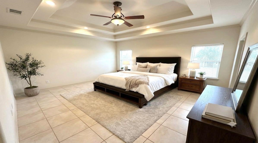 403 Beringer Ct, Laredo, Texas 78041, 4 Bedrooms Bedrooms, 9 Rooms Rooms,3 BathroomsBathrooms,Residential,For Sale,403 Beringer Ct,20263494