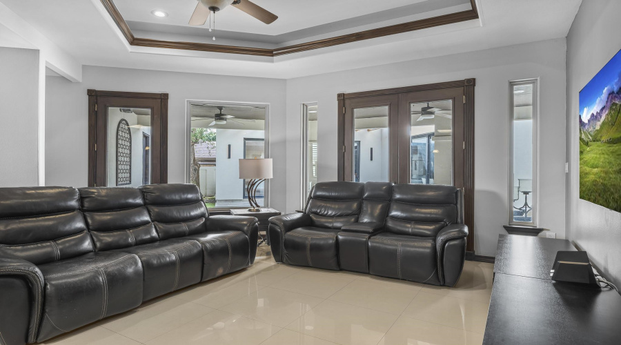 2902 Victor Hugo Ct, Laredo, Texas 78045, 3 Bedrooms Bedrooms, 4 Rooms Rooms,3 BathroomsBathrooms,Residential,For Sale,2902 Victor Hugo Ct,20263497