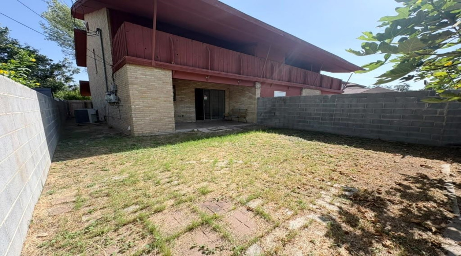 1803 Reynolds St, Laredo, Texas 78043, 2 Bedrooms Bedrooms, 4 Rooms Rooms,1 BathroomBathrooms,Residential,For Rent,1803 Reynolds St,20263499