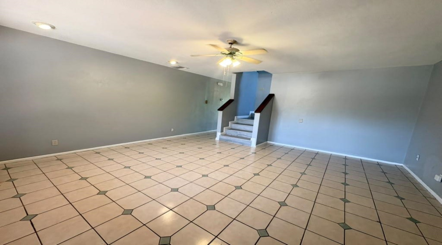 1803 Reynolds St, Laredo, Texas 78043, 2 Bedrooms Bedrooms, 4 Rooms Rooms,1 BathroomBathrooms,Residential,For Rent,1803 Reynolds St,20263499