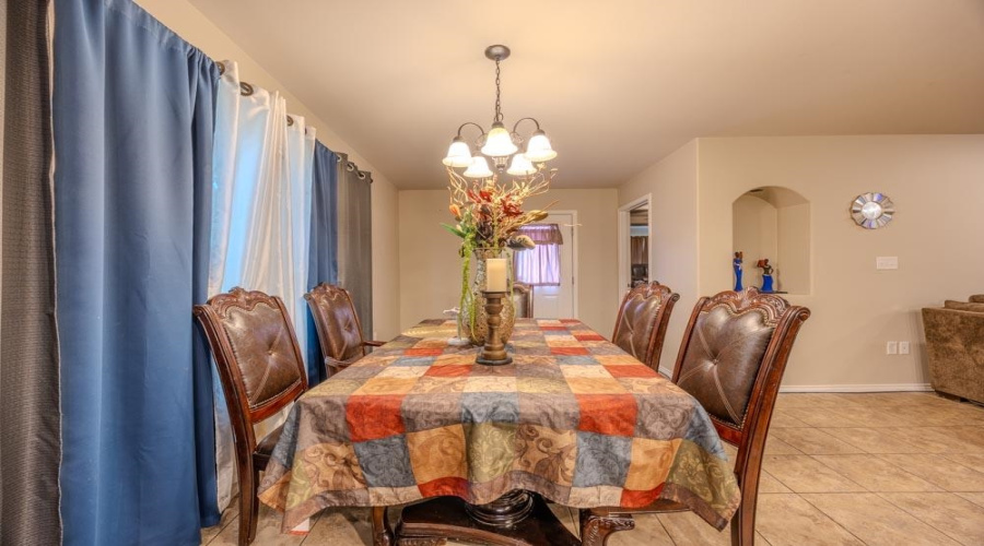 1615 Ann Harbor St, Laredo, Texas 78045, 4 Bedrooms Bedrooms, 8 Rooms Rooms,2 BathroomsBathrooms,Residential,For Sale,1615 Ann Harbor St,20263501
