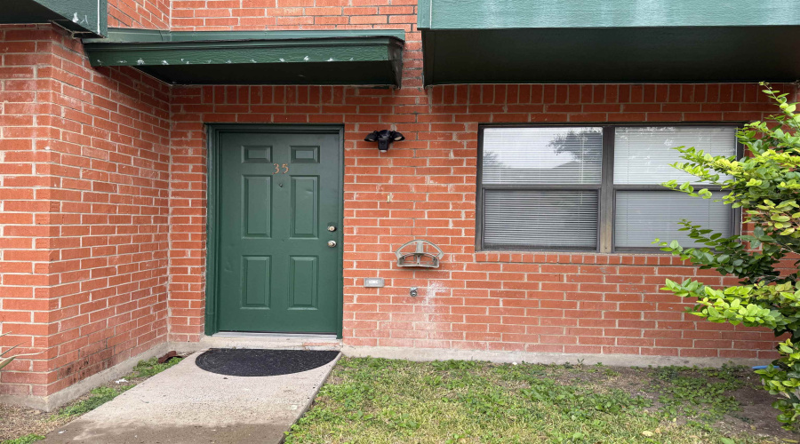 8915 McPherson Rd, LAREDO, Texas 78045, 2 Bedrooms Bedrooms, 4 Rooms Rooms,2 BathroomsBathrooms,Residential,For Rent,8915 McPherson Rd,20263504