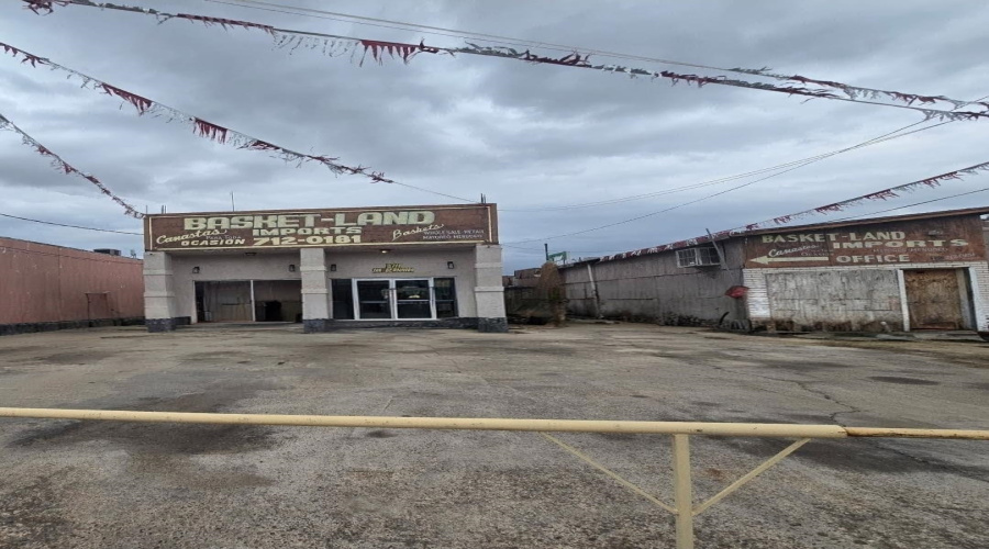 3713 San Bernardo Ave, Laredo, Texas 78043-3610, ,Commercial retail/office,For Sale,3713 San Bernardo Ave,20263511