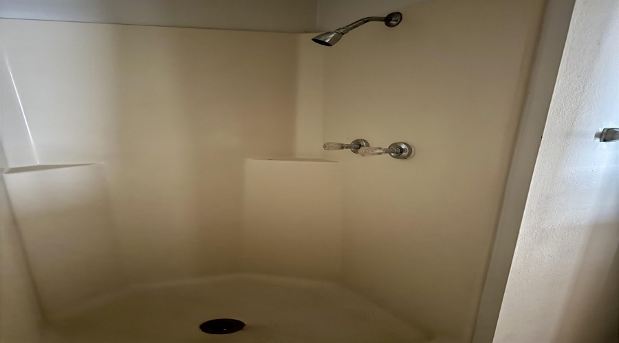 203 Martingale Ln, Laredo, Texas 78041, 2 Bedrooms Bedrooms, 5 Rooms Rooms,2 BathroomsBathrooms,Residential,For Sale,203 Martingale Ln,20263507