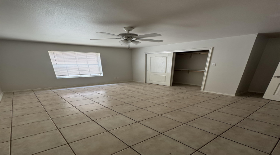 203 Martingale Ln, Laredo, Texas 78041, 2 Bedrooms Bedrooms, 5 Rooms Rooms,2 BathroomsBathrooms,Residential,For Sale,203 Martingale Ln,20263507