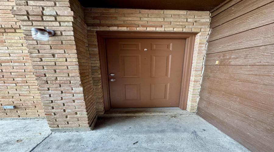 203 Martingale Ln, Laredo, Texas 78041, 2 Bedrooms Bedrooms, 5 Rooms Rooms,2 BathroomsBathrooms,Residential,For Sale,203 Martingale Ln,20263507