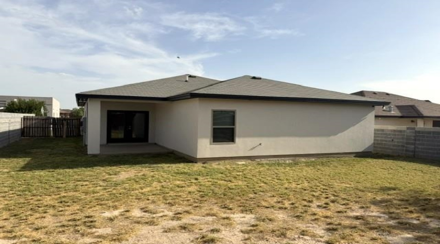 1416 Riddle Dr, LAREDO, Texas 78046, 3 Bedrooms Bedrooms, 5 Rooms Rooms,2 BathroomsBathrooms,Residential,For Sale,1416 Riddle Dr,20263508
