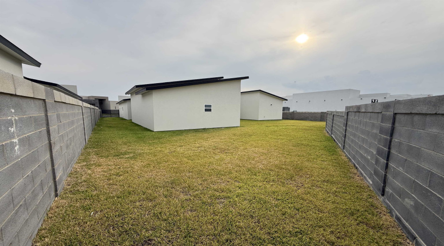 1509 Ocio Dr., Laredo, Texas 78045, 4 Bedrooms Bedrooms, 7 Rooms Rooms,4 BathroomsBathrooms,Residential,For Sale,1509 Ocio Dr.,20263509