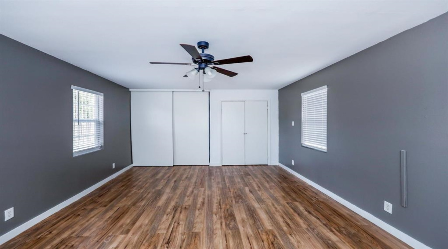 9707 Center Rd, Laredo, Texas 78045-0000, 2 Bedrooms Bedrooms, 4 Rooms Rooms,1 BathroomBathrooms,Residential,For Sale,9707 Center Rd,20263510