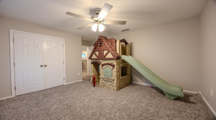 8702 Shiloh Rock Dr., Laredo, Texas 78045, 5 Bedrooms Bedrooms, 8 Rooms Rooms,3 BathroomsBathrooms,Residential,For Rent,8702 Shiloh Rock Dr.,20263512