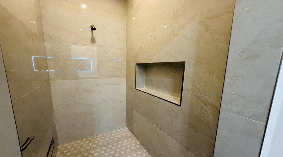 5043 Luna Grande Lp., LAREDO, Texas 78046, 3 Bedrooms Bedrooms, 5 Rooms Rooms,2 BathroomsBathrooms,Residential,For Sale,5043 Luna Grande Lp.,20263513