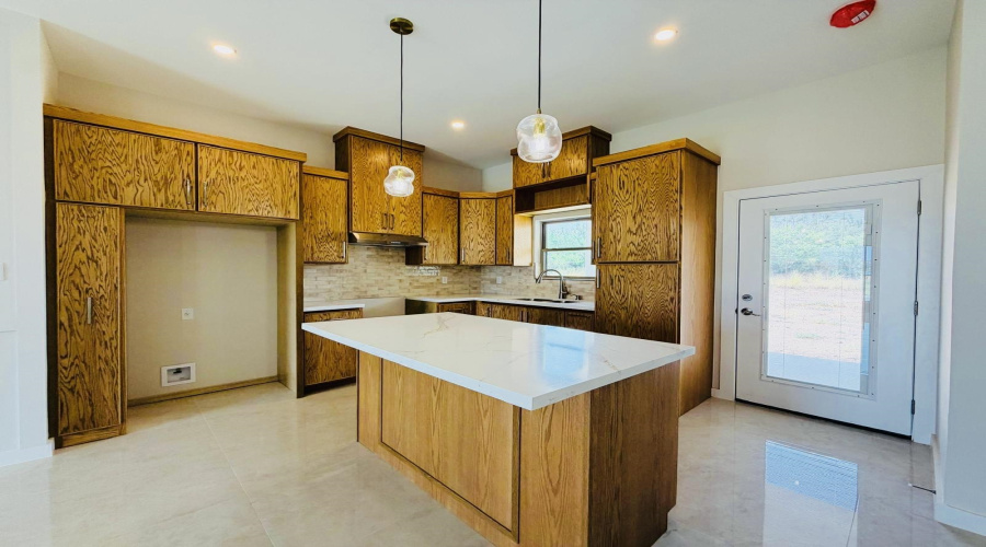 5043 Luna Grande Lp., LAREDO, Texas 78046, 3 Bedrooms Bedrooms, 5 Rooms Rooms,2 BathroomsBathrooms,Residential,For Sale,5043 Luna Grande Lp.,20263513