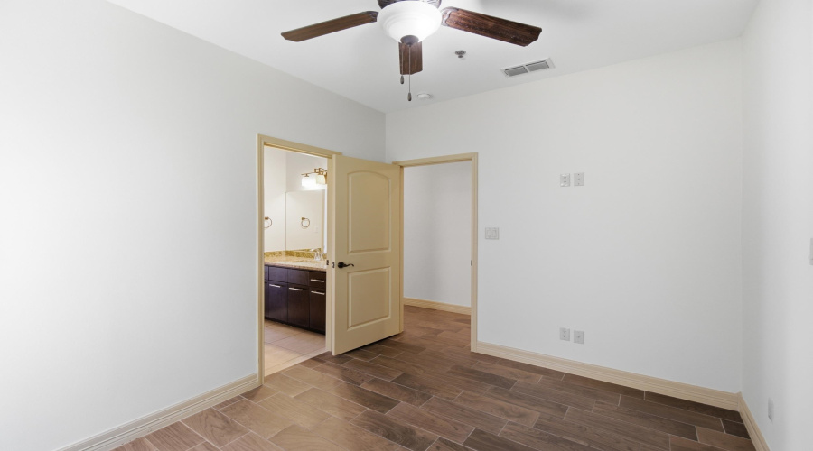 8216 Casa Verde Rd, Laredo, Texas 78041-5940, 3 Bedrooms Bedrooms, 4 Rooms Rooms,2 BathroomsBathrooms,Residential,For Sale,8216 Casa Verde Rd,20263514