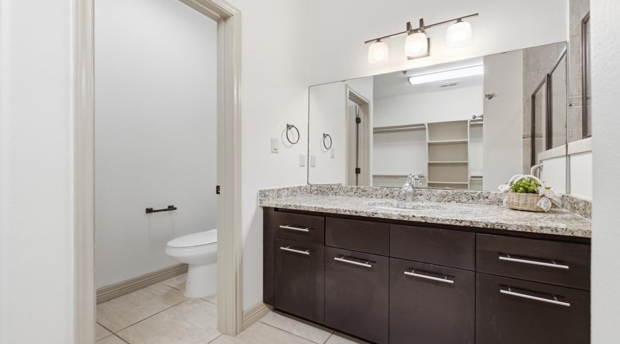 8216 Casa Verde Rd, Laredo, Texas 78041-5940, 3 Bedrooms Bedrooms, 4 Rooms Rooms,2 BathroomsBathrooms,Residential,For Sale,8216 Casa Verde Rd,20263514