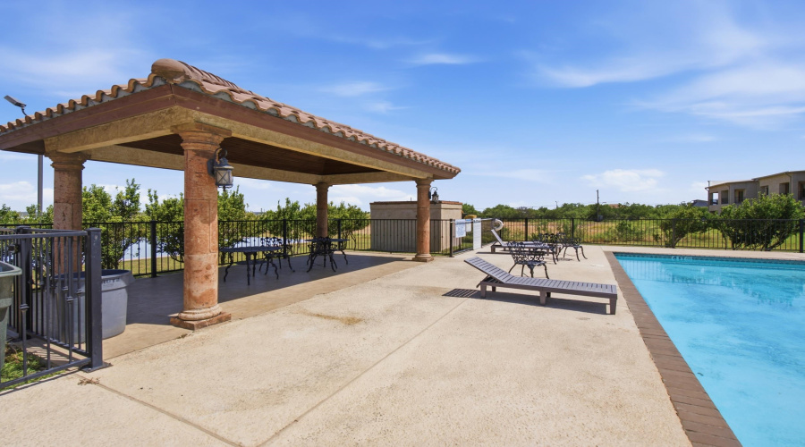 8216 Casa Verde Rd, Laredo, Texas 78041-5940, 3 Bedrooms Bedrooms, 4 Rooms Rooms,2 BathroomsBathrooms,Residential,For Sale,8216 Casa Verde Rd,20263514