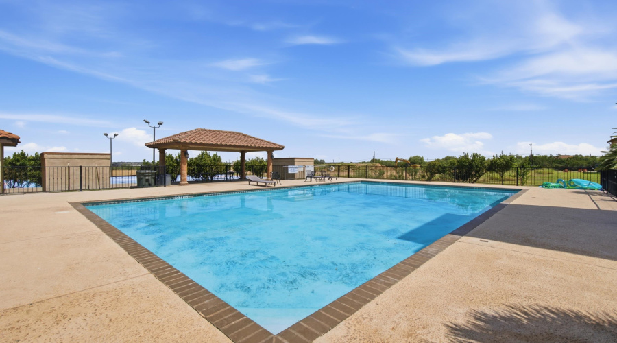 8216 Casa Verde Rd, Laredo, Texas 78041-5940, 3 Bedrooms Bedrooms, 4 Rooms Rooms,2 BathroomsBathrooms,Residential,For Sale,8216 Casa Verde Rd,20263514