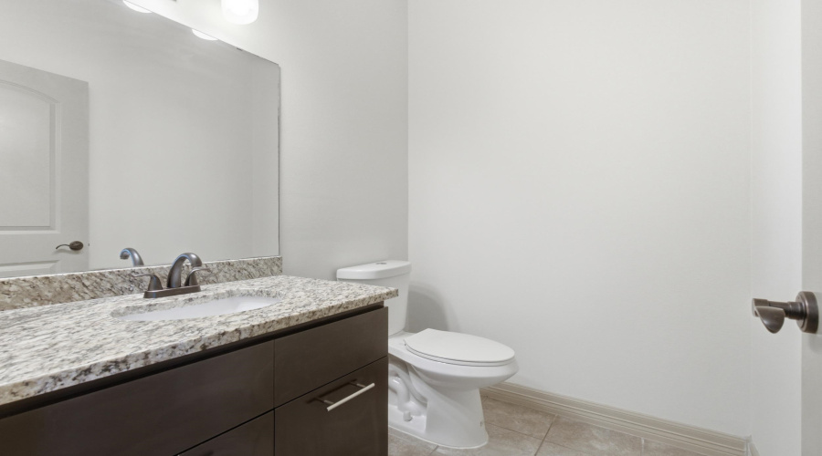 8216 Casa Verde Rd, Laredo, Texas 78041-5940, 3 Bedrooms Bedrooms, 4 Rooms Rooms,2 BathroomsBathrooms,Residential,For Sale,8216 Casa Verde Rd,20263514