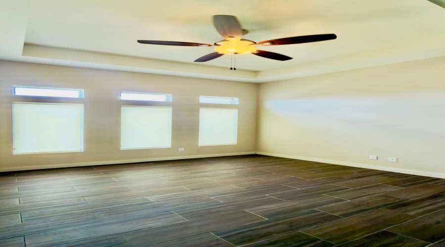 208 Bur Oak Dr, Laredo, Texas 78045, 3 Bedrooms Bedrooms, 5 Rooms Rooms,2 BathroomsBathrooms,Residential,For Sale,208 Bur Oak Dr,20263515