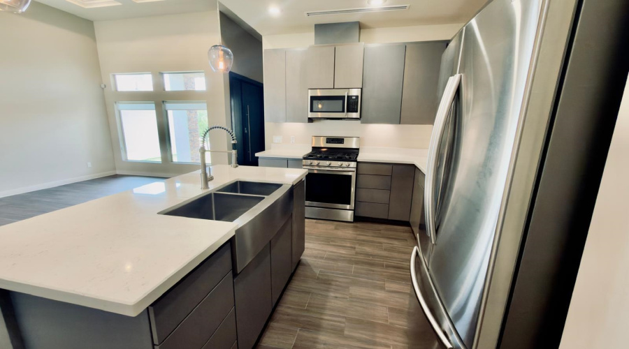 208 Bur Oak Dr, Laredo, Texas 78045, 3 Bedrooms Bedrooms, 5 Rooms Rooms,2 BathroomsBathrooms,Residential,For Sale,208 Bur Oak Dr,20263515