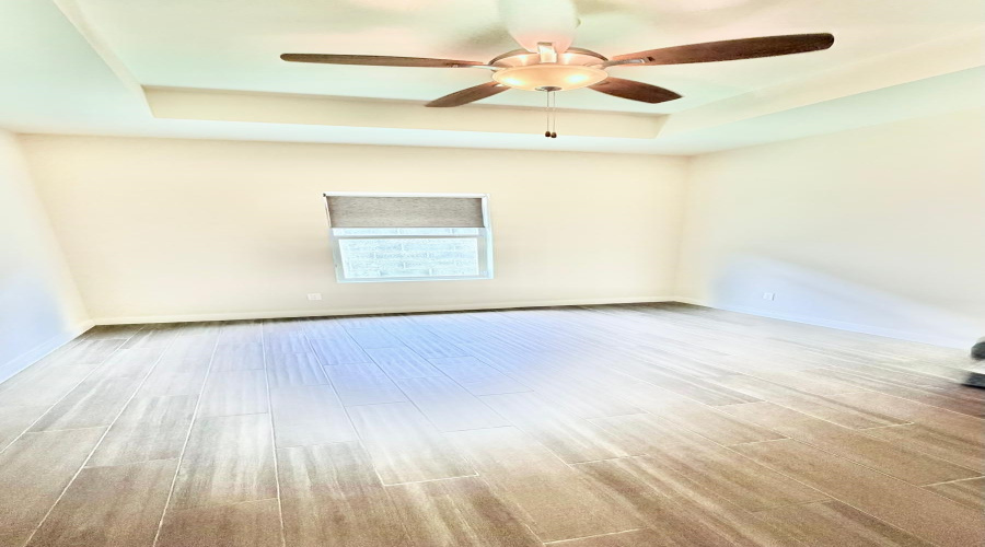 208 Bur Oak Dr, Laredo, Texas 78045, 3 Bedrooms Bedrooms, 5 Rooms Rooms,2 BathroomsBathrooms,Residential,For Sale,208 Bur Oak Dr,20263515