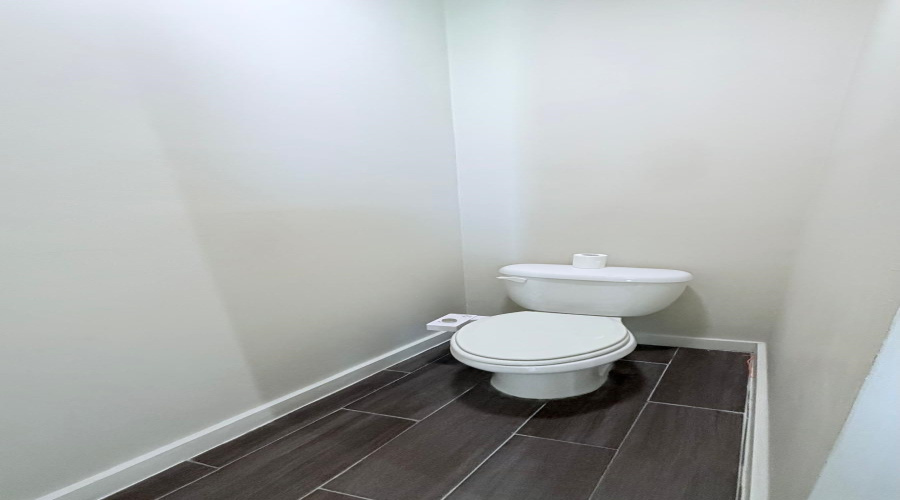 208 Bur Oak Dr, Laredo, Texas 78045, 3 Bedrooms Bedrooms, 5 Rooms Rooms,2 BathroomsBathrooms,Residential,For Sale,208 Bur Oak Dr,20263515