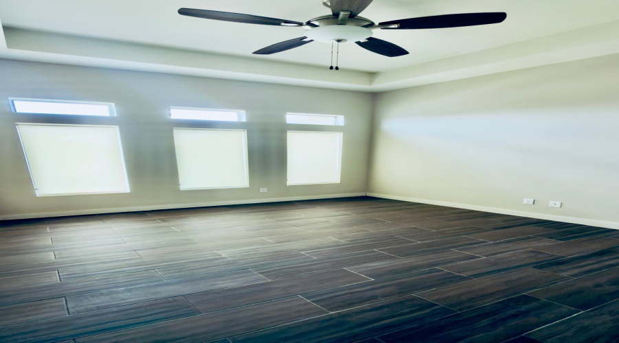 208 Bur Oak Dr, Laredo, Texas 78045, 3 Bedrooms Bedrooms, 5 Rooms Rooms,2 BathroomsBathrooms,Residential,For Sale,208 Bur Oak Dr,20263515