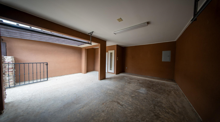 2619 San Isidro Pkwy, Laredo, Texas 78045, 2 Bedrooms Bedrooms, 3 Rooms Rooms,2 BathroomsBathrooms,Residential,For Sale,2619 San Isidro Pkwy,20263517